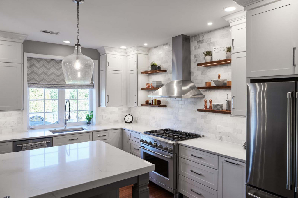 Pro Range in Chadds Ford, PA kitchen remodel — White frameless Shaker cabinetry